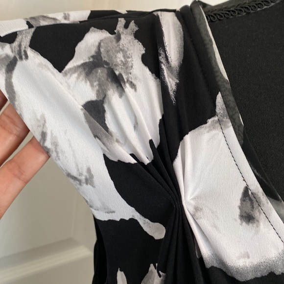 WHBM DRESS - Picture 3 of 10